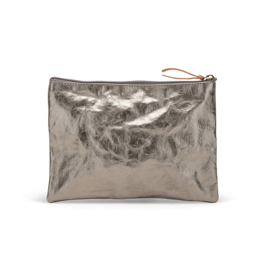 Gimi Purse in silver by Uashmama