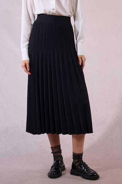 Sweater Skirt in black by Molly Bracken