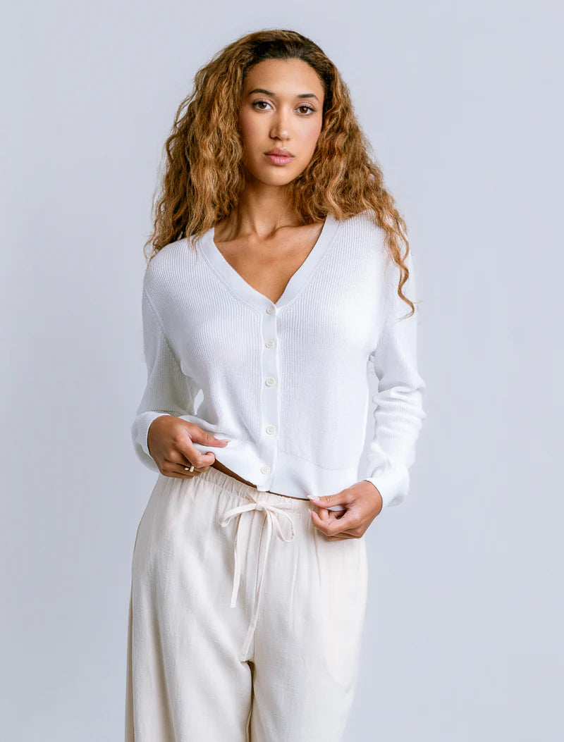 Misu Cardigan in white by Kerisma
