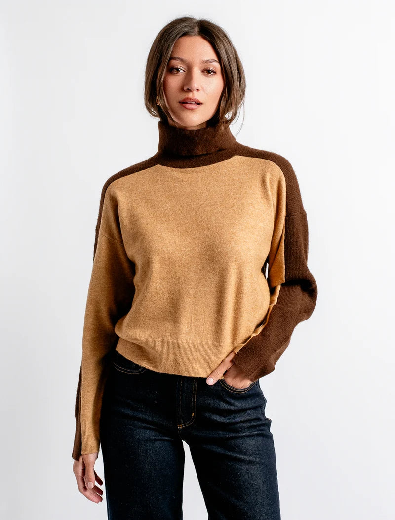Birkman Turtleneck in camel/chocolate by Kerisma