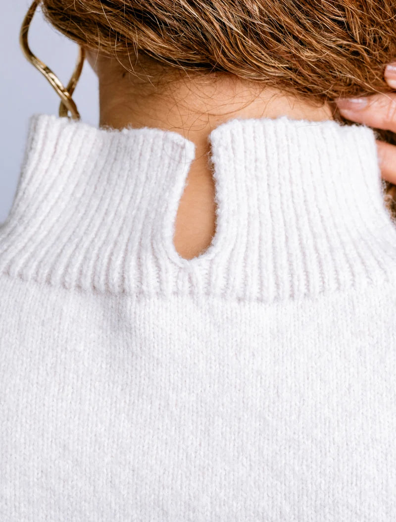 Ace Sweater Vest in white lotus by Kerisma