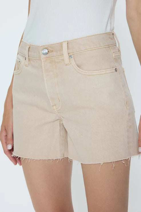 Kennedy Shorts in honey by Pistola