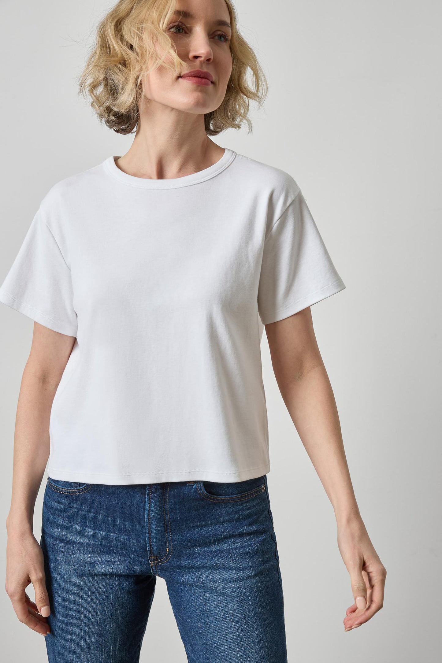 Easy Tee in white by Lilla P
