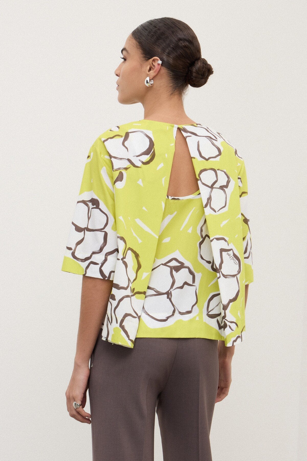 Printed Poplin Top in fluo by Ottod'Ame