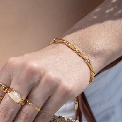 Rich Girl Bracelet in gold by Splash