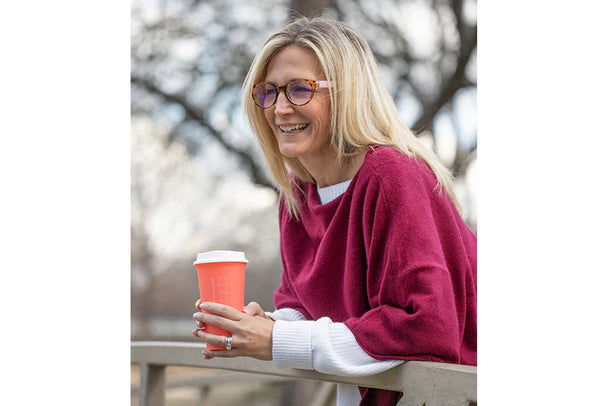 Shelby Reading Glasses: Pink / +1.25