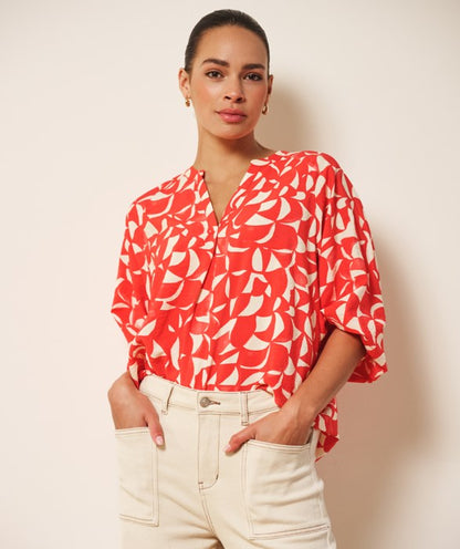 Raglan Graphic Printed Blouse in poppy/ivory by Esqualo