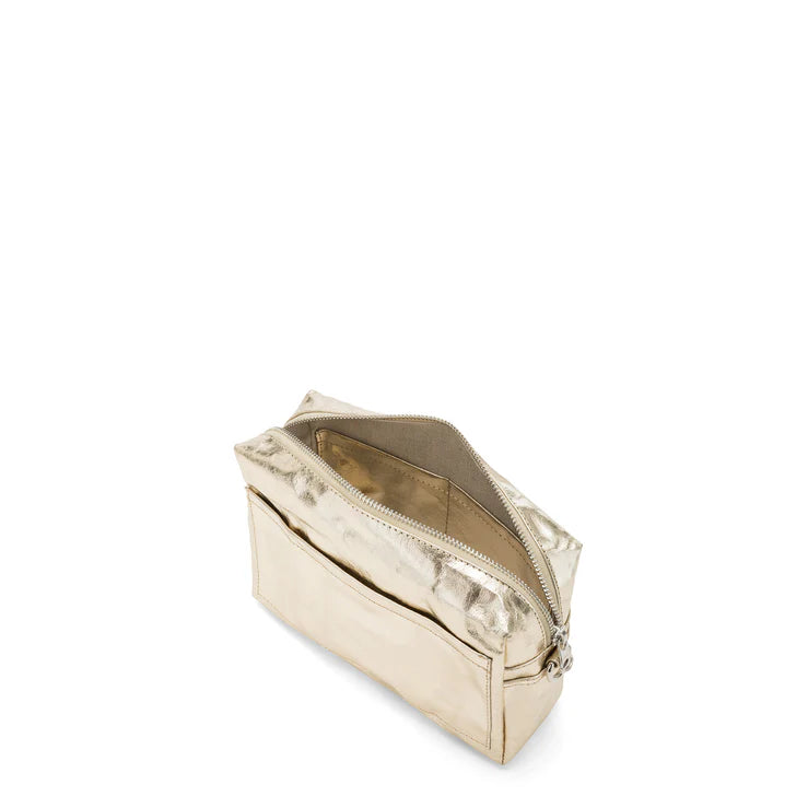 Tracolla Large Crossbody Bag in platino by Uashmama