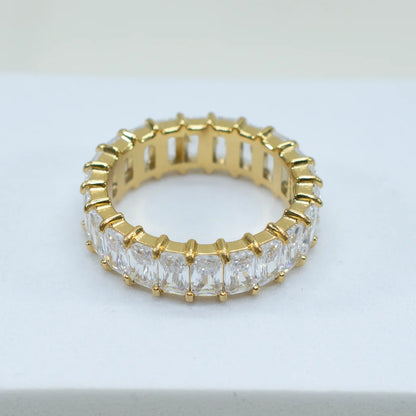 What A Girl Wants Ring in gold by Splash