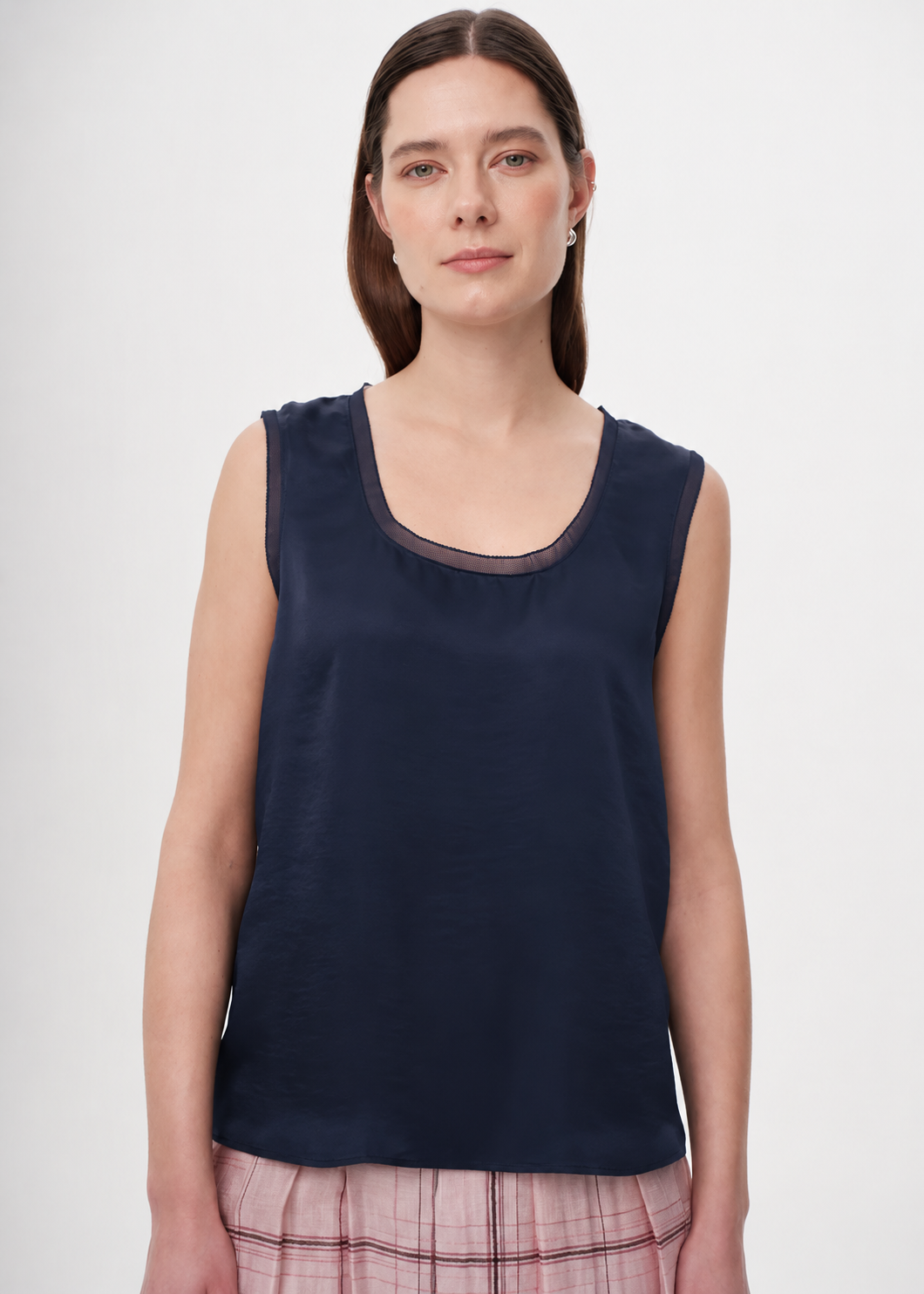 Floraora Blouse in navy by Exquise