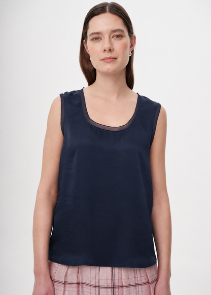 Floraora Blouse in navy by Exquise