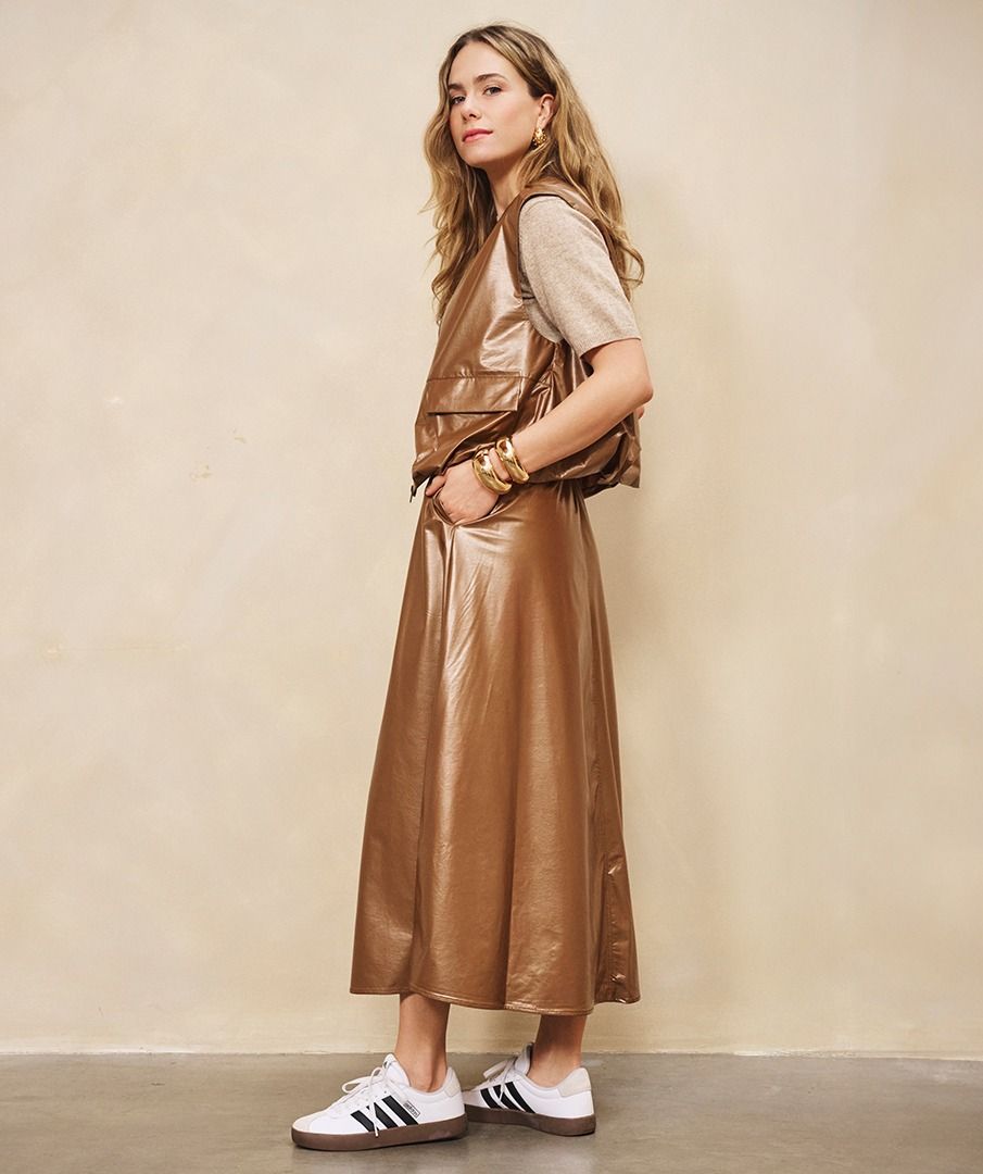 Metallic Elastic Waist Skirt in bronze by Esqualo