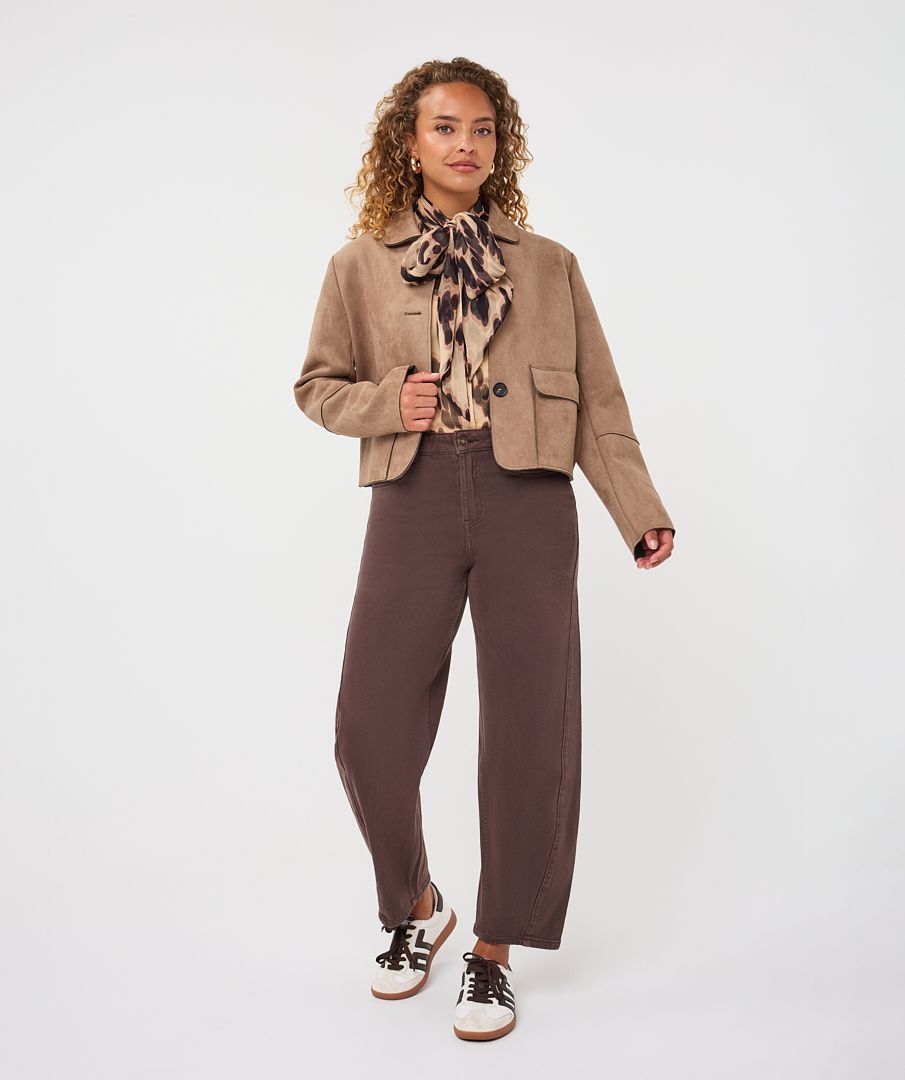 Suede Jacket with Pockets in sand by Esqualo