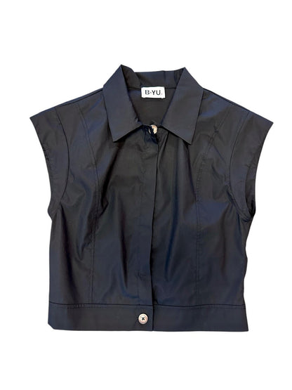 Poplin Crop Top with Collar in black by BYU