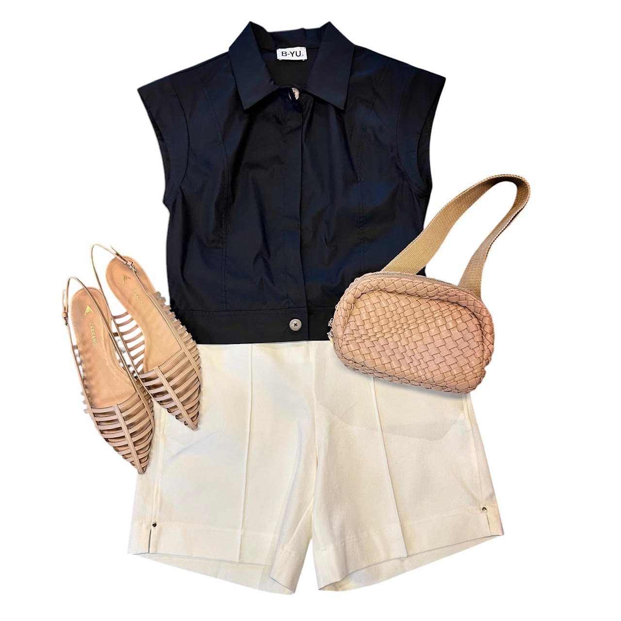 Poplin Crop Top with Collar in black by BYU