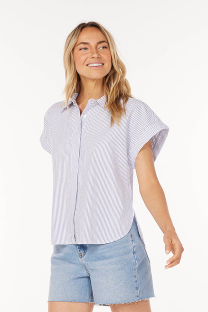 Short Sleeve Button Up Top in navy/white by Mododoc