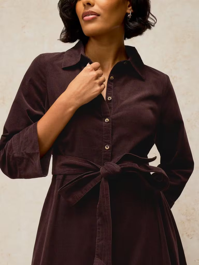 savvy | retail therapy close up of corduroy fabric on shirtdress styled with matching belt