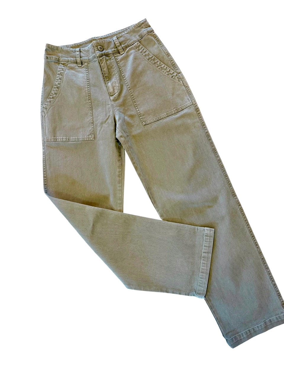 savvy | retail therapy womens green utility pants against a white background