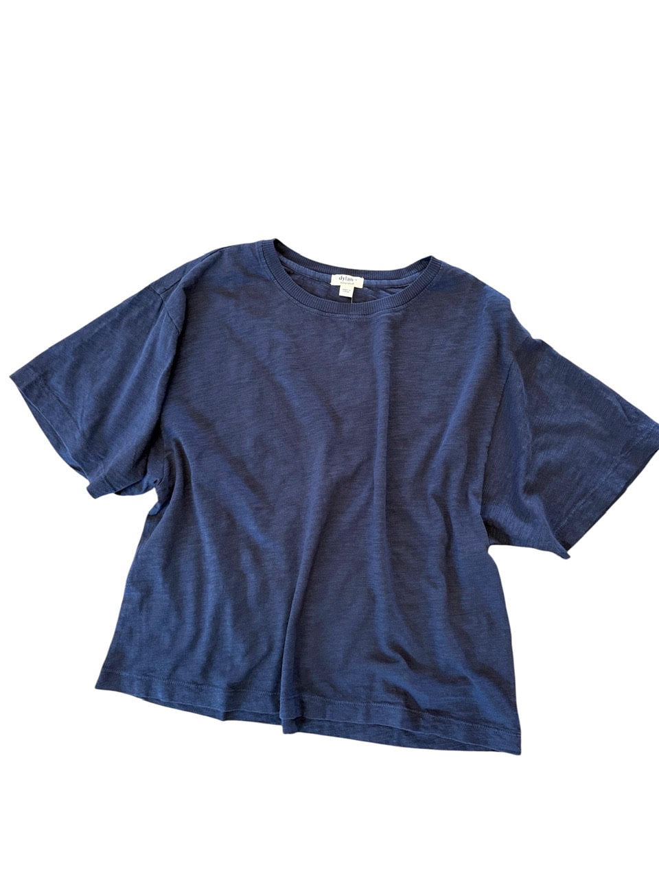 savvy | retail therapy navy blue crewneck t-shirt 