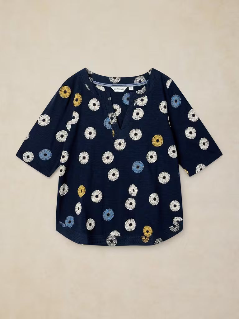 SavVy | Retail Therapy printed navy v-neck 3/4 length sleeve t-shirt laying flat against white background