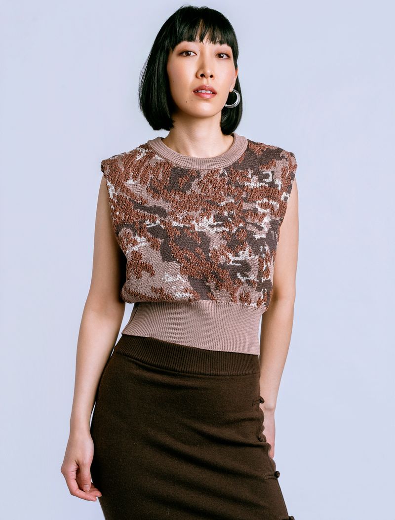 Savvy | retail therapy greenville south carolina womens printed knit sweater vest 