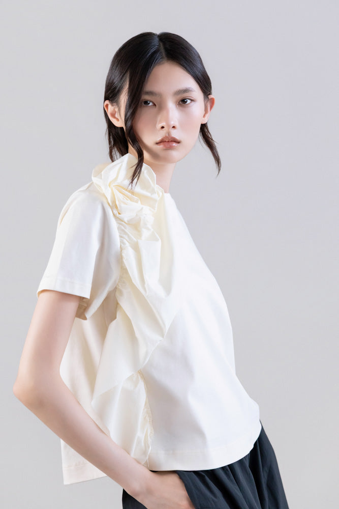 Short Sleeve Poplin Top with Flower Detail in ivory by Psophia