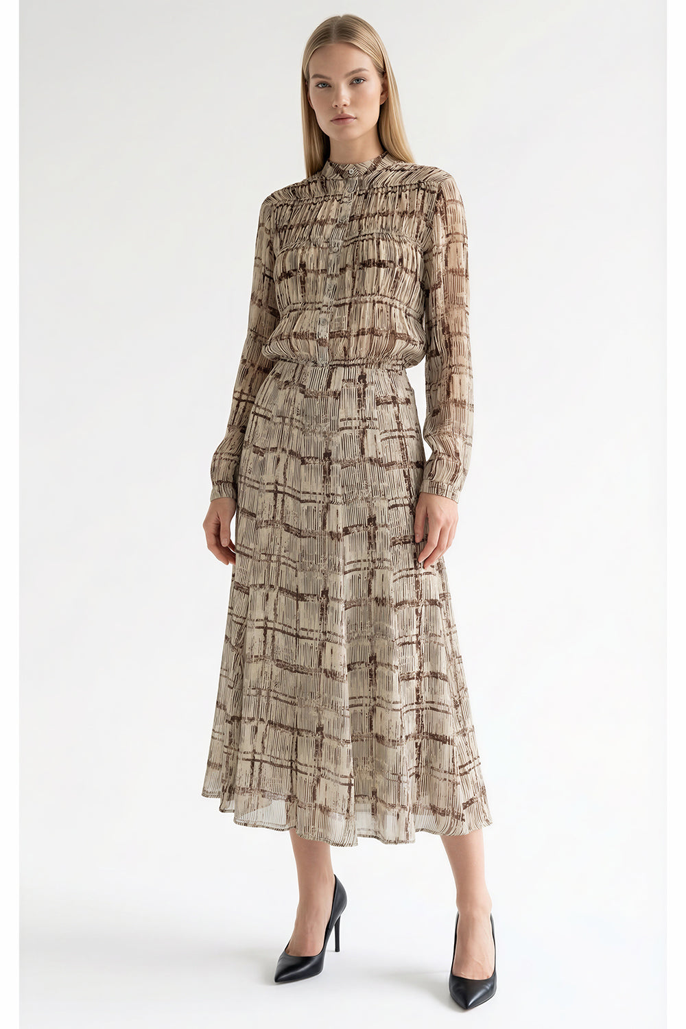 Novaa Skirt in multi by Exquise
