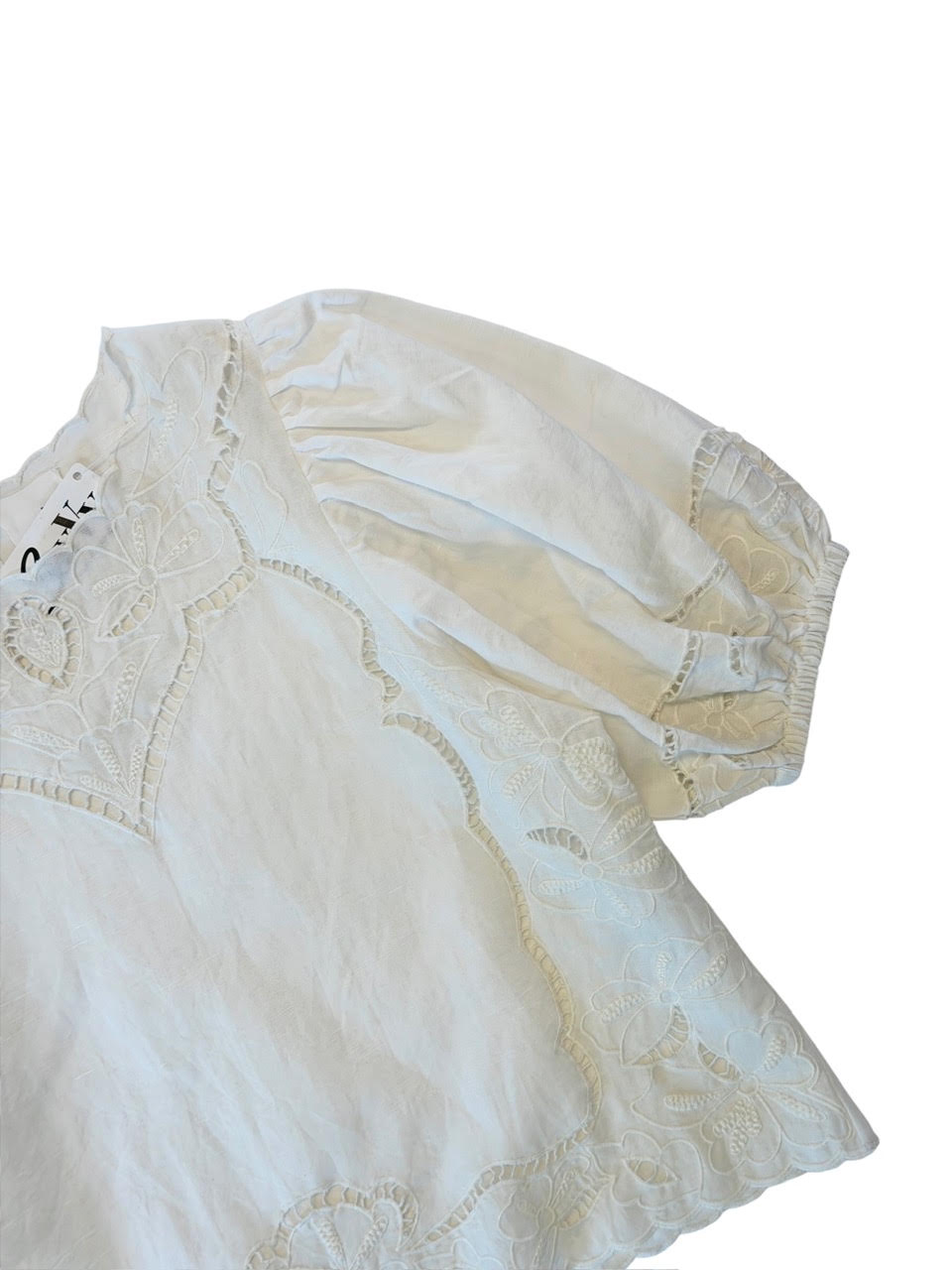 Anouk Top in soft white by dRA