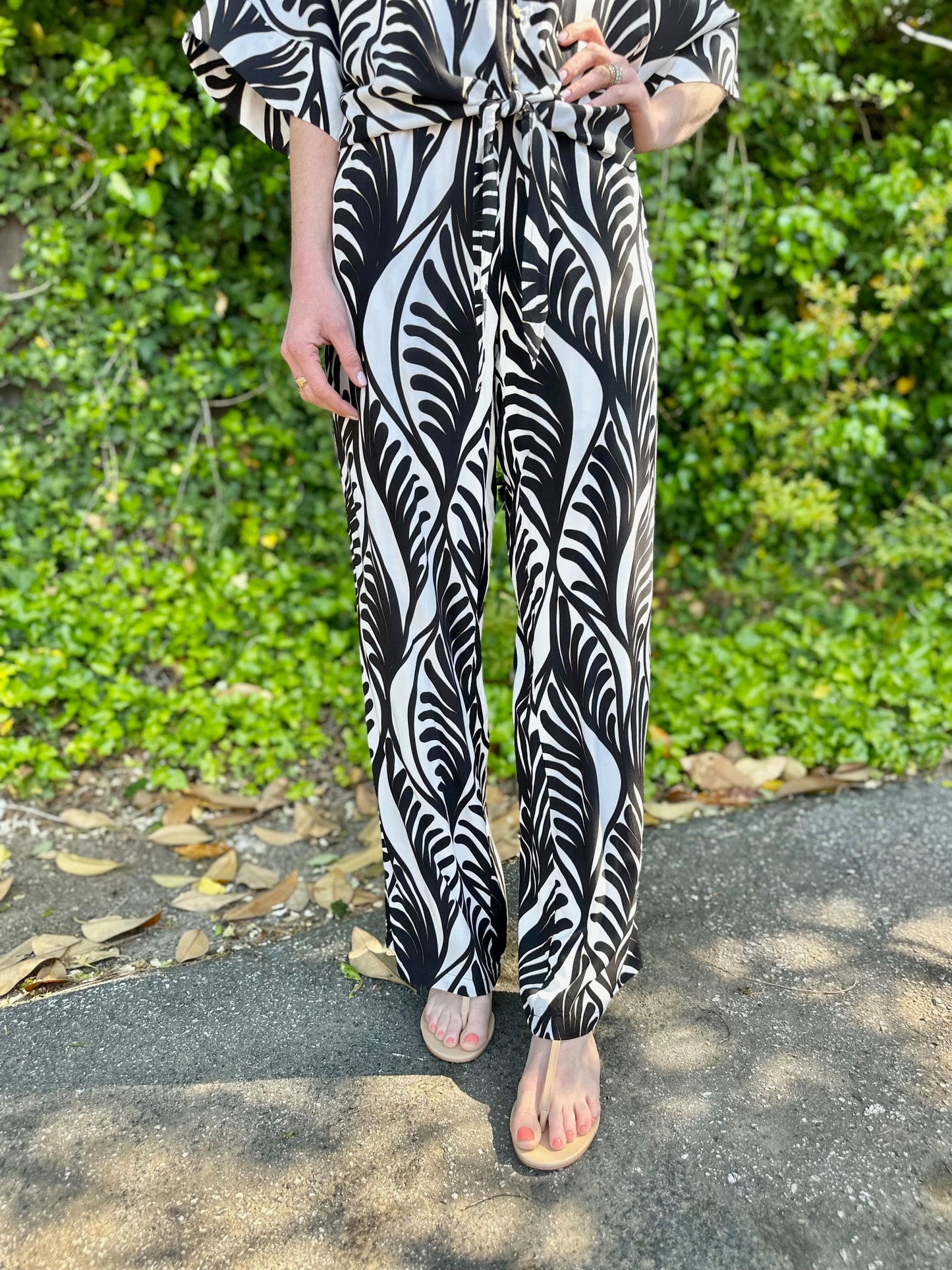 Summer Vibes Trousers black/white by Esqualo