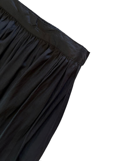 A-line Midi Skirt in black by Elan