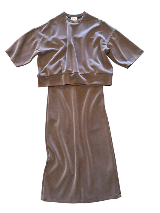 Scuba Skirt in brown by B-YU