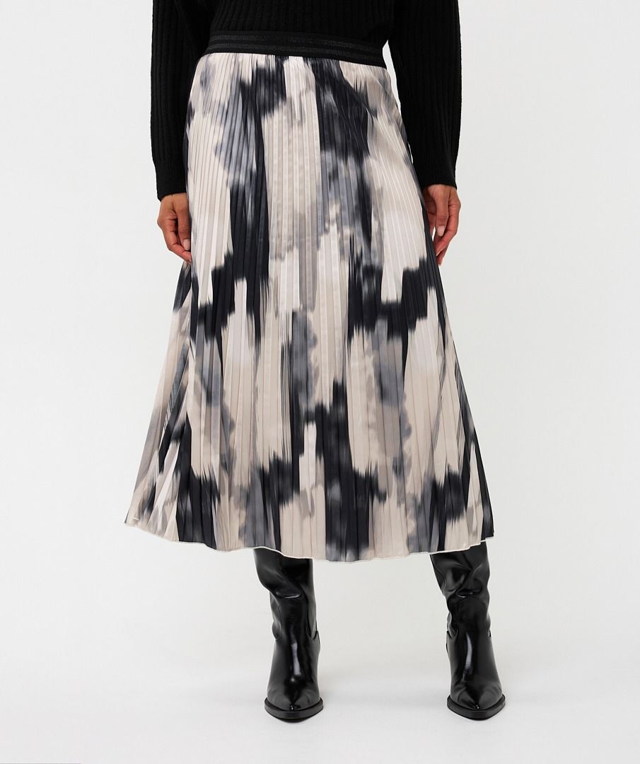 Printed Pleat Skirt in bow fade print by Esqualo